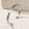 Pulsera Abierta en Forma de C de Acero Inoxidable de Venta Caliente Transfronteriza, Pulsera de Acero al Titanio Grabada a Doble Cara, Pulsera que No se Desvanece, Sensación de Alta Gama para Mujeres