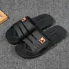 Envío gratis pantuflas para hombre 2024 nuevo lanzamiento actividades al aire libre hogar baño pantuflas antideslizantes para hombre