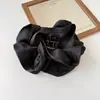 Presilha de garra plissada com pérola estilo mesmo para mulheres coque na parte de trás da cabeça presilha de cabelo mostra volume do cabelo presilha de tubarão presilha de cabelo estilo coreano