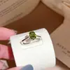 Anel Fino com Pedras Coloridas, Anel Oval de Zircônia, Anel de Dedo Indicador Vintage de Alto Padrão de Nicho, Design Moderno, Acessório de Mão Versátil