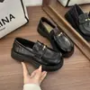 Zapatos de Cuero de Suela Gruesa, Zapatos Individuales de Boca Baja para Mujer, Nuevos Zapatos Versátiles de Plataforma sin Cordones Mary Jane Mocasines, Primavera 2026