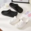 Nuevas Pantuflas de Verano para Mujer Pantuflas Sensación Dedos Pareja Dibujos Animados Lindas Sandalias y Pantuflas de Baño para Interior del Hogar