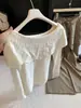 Top de malha de ombro único com design de nicho estilo francês para mulheres, nova coleção outono e inverno, com babados, modelador, elegante, preto