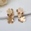Uau Brincos Estilo Metal Minimalista de Luxo com Coração Vazado de Pérola Floral Retrô Europeu e Americano