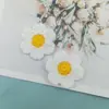 Parche Bordado de Tela con Parche de Punto de Flor de Ciruelo Aplique Decorativo para Cortina Accesorios para Ropa Pasador para el Cabello Infantil DIY Hecho a Mano