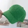 Gorra de Béisbol Verde Otoño e Invierno Color Sólido Simple que Favorece el Rostro Estilo Coreano Pequeño Ins Gorra de Pico de Felpa Versátil Sombrero de Lana de Cordero
