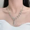 Gargantilla de Perlas de Noche Estilo Palacio con Diseño de Borla Atmosférica y Diamantes Brillantes, Versátil para el Uso Diario, Cadena para Clavícula para Mujeres