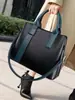 Bolsa de mão feminina transfronteiriça, bolsa tote color block de moda europeia e americana, bolsa de trabalho de alta qualidade e grande capacidade, pode ser usada como bolsa transversal