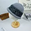 Chapéus para Mulheres Idosas para a Avó no Outono e Inverno Forrados com Lã Grossos Quentes de Pelo de Coelho Chapéus de Lã Tricotados para Idosos e Mães Chapéus à Prova de Frio