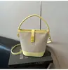 Bolsa Balde Simples para Travessia de Fronteira Bolsa Transversal 2026 Estilo Novo de Primavera Bolsa de Mão Pequena Versátil Elegante de Alta Qualidade