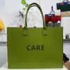 Bolsa de fieltro gran capacidad bolso de mano de fieltro mismo estilo que las celebridades de internet bolsa de mano de fieltro regalo a mano bolsa de fieltro con logotipo exclusivo