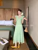 Xiu Xixi 2026 Primavera Novo Vestido Slimming Estilo Francês com Estampa Floral, Vestido Longo de Férias Puro Desejo 88541