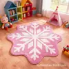 Alfombra de suelo de felpa navideña de dibujos animados TUME transfronteriza, diseño de copo de nieve grande, alfombra de mesita de noche suave y de forma única para el dormitorio