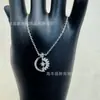Pequeño estilo Chanel No. 5 collar en forma de O ecológico de cobre colgante de estrella de seis puntas calabaza sonriente incrustada con circonita moderno C Ronaldo No. 7 collar