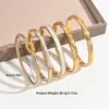 Nuevo brazalete de acero inoxidable 2026, un artículo popular y elegante para ventas transfronterizas en Europa y EE. UU., con un diseño delicado y lujoso con piedras de circonita cúbica microincrustadas, un brazalete de alta gama para mujer
