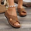Sudeste Asiático Comércio Exterior Cross Belt Rebite Biqueira Aberta Chinelos Grossos Femininos Cross-border Hollow Cross Belt Wedge Sandálias de Praia
