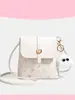 Bolso Cubo con Estampado de Gato Lindo para Mujer Transfronterizo Bolso Cruzado de Cuero Suave con Candado de Corazón y Colgante de Bola de Pelo Bolso Cruzado