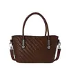 Bolso de Textura Tejida Retro de Gama Alta para Mujer 2026 Nueva Moda Versátil Bolso Cruzado para Viajar a Diario Bolso tipo Cubo de Mano o de un Solo Hombro
