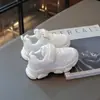 Zapatos deportivos para niños 2025 nueva temporada primavera y otoño niños pequeños y medianos malla transpirable zapatos blancos niños y niñas zapatillas para correr