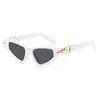 Nuevas Gafas de Sol de Moda Europeas y Americanas Ojo de Gato para Mujer, Gafas de Sol de Lujo Ligero con Montura Pequeña para Mujer, Gafas de Sol Protectoras Solares al por Mayor Transfronterizas