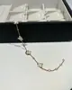 Novo Pulseira de Trevo de Quatro Folhas Transfronteiriço Lu, Ouro V Branco Concha Branca Seis Folhas, Luxo Leve Banhado a Ouro 18K Rosa CNC Trevo de Quatro Folhas Design de Cinco Folhas