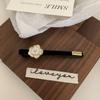 Horquilla de camelia en blanco y negro estilo Xiaoxiang, nueva pinza para flequillo con flores de diamantes de imitación, pinza de pico de pato sencilla coreana, tocado, accesorio para el cabello
