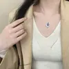 Colar com Pingente de Frasco de Perfume Sonho Moda Luxo Leve Diamante Roxo Amuleto Mágico Corrente para Clavícula Exquisito Nicho Acessório Versátil