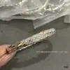 Pulseira de Joia de Alto Padrão com Escultura de Precisão CNC em Padrão de Diamante Estreito Estilo Chanel, Versão Larga com Cravação Completa de Diamantes, Pulseira Minimalista de Luxo, Artesanato Exquisito
