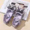 Nuevos Zapatos para Niñas 2025 Cristal Primavera/Otoño Zapatos de Princesa para Niña Pequeña Show de Baile Versátiles Elegantes Suela Suave Zapatos de Piel