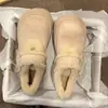 Zapatos Peludos de Moda Antideslizantes con Lazo de Suela Gruesa para Mujer 2026 Invierno Nuevo Estilo para Personas Bajas que Aumentan la Altura Más Terciopelo Cálido Zapatos de Algodón
