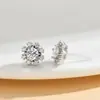 Brincos Populares de Zircônia Transfronteiriços, Brincos de Seis Garras, Moissanita em Formato de Coração, Brincos Geométricos em Formato de Coração Estilo Europeu e Americano Simulados, Venda por Atacado do Fabricante