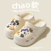 Sapatos Croc para Mulheres 2025 Novo Verão Roupa Externa Praia Fofo Sandálias de Solado Grosso Antiderrapantes Pés Sem Cheiro Chinelos de Casal para Mulheres