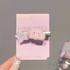 Pinzas para el cabello coloridas, artísticas y coquetas modelo 2025, pinzas de pico de pato estilo universitario para chicas dulces, pasadores para el cabello de estudiante, accesorios para el cabello de alto valor