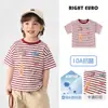 Camiseta de Verão Masculina Estilo Europeu Direita Roupas Infantis Crianças Pequenas 2026 Novo Modelo Manga Meia Manga Roupas de Verão