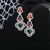 Brincos com cravação de zircônia colorida agulha de prata s925 temperamento elegante francês luxo leve indústria pesada Brincos de alto padrão atacado