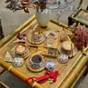 Combinação de Mesa e Cadeiras de Bambu, Mesa e Cadeiras de Bambu para Pátio Externo, Mesa de Centro de Bambu, Mesa e Cadeiras Trançadas de Bambu, Preparo de Chá ao Redor do Fogão, Móveis de Bambu, Mesa dos Oito Imortais