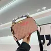 Bolsa de Mão Acolchoada Estilo Tweed para Mulheres 2025 Novo Estilo Elegante Grande Capacidade Ombro Único Versátil Três Maneiras de Carregar Moda