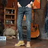 Jeans rectos estilo retro americano, nueva colección de principios de otoño, moda masculina de alta gama, modernos, sencillos, elegantes y versátiles pantalones largos ajustados para hombre