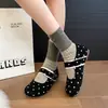 Zapatos Mary Jane de lana de lunares para mujer, nueva colección otoño/invierno 2026, suela blanda, diseño de una sola tira, zapatos planos únicos y elegantes