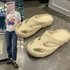 Pantuflas Baotou para Mujer Zapatos con Agujeros Estilo Nuevo de Verano Calzado de Exterior Pantuflas de Moda Antideslizantes Desodorantes EVA Elevados