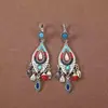 Aretes de Estilo Exótico de Venta Caliente Retro Literario Clásico Dignificado Ganchos para la Oreja Versátil Hueco Moda Borla Colgantes