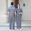 Conjunto de workwear leve de manga curta para o verão com faixas refletivas para oficinas e reparos automotivos, pode ser personalizado com logotipo