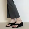 Versão em Pele de Ovelha~ Chinelos Aumenta-Altura para Mulheres Baixinhas, Uso Externo de Verão, Sandálias Relaxadas de Solado Grosso para Mulheres