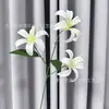 Flores Artificiales 3 Cabezas Lirio Silvestre Flores de Boda Decoración del Hogar Flores Decorativas 3 Cabezas Lirio Dorado Flores Artificiales Suministro Transfronterizo
