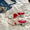 Pantuflas de tacón alto estilo francés de lunares con tiras cruzadas y para el dedo del pie para mujer, nuevas de moda verano 2026, pantuflas de punta cuadrada para combinar con faldas