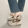 Sapatilhas de bico fino, vestido estilo coreano, doce novo estilo para a Primavera de 2026, combinado com sapatos Mary Jane, laço de renda feminino, saltos grossos