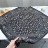 Pañuelo Cuadrado Pequeño de Imitación Seda Lana Algodón Lino, Nuevo Pañuelo de Seda Otoño e Invierno, Versátil para Viajes Diarios, Moda Retro, Chal Elegante de Alta Gama