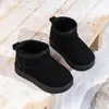 Botas de nieve engrosadas para niños, nuevo estilo de invierno 2026, zapatos cálidos slip-on engrosados para niños, zapatos de algodón impermeables y antideslizantes para niñas