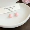 Conjunto Rosa de Tres Piezas 2026: Perla Sakura, Trébol de Cuatro Hojas Encantador, Cuentas Rosas de Bendición de la Suerte, Pendientes Simples Versátiles