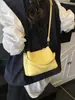 Bolso de Mano Minimalista de Alta Gama Tipo Cubo para Mujer 2025 Invierno Nueva Moda Elegante Lujo Ligero Nicho Bolso de Hombro Cruzado